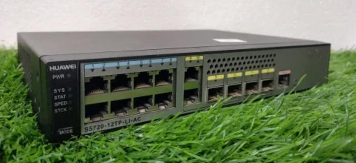 Huawei S5720-12TP-PWR-LI-AC, Computers en Software, Netwerk switches, Gebruikt, Ophalen of Verzenden