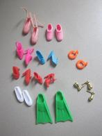Barbie schoentjes-ballet-platte-hakken flippers oorbelletjes, Kinderen en Baby's, Speelgoed | Poppen, Ophalen of Verzenden, Zo goed als nieuw