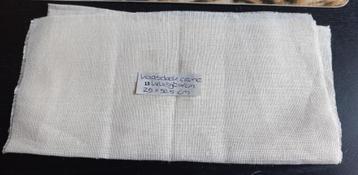 Verschillende stukken kaasdoek (borduurstof) #3 beschikbaar voor biedingen