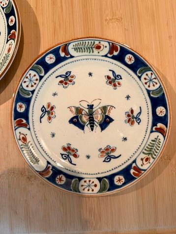 Bord Porceleyne Fles Delft vlinder beschikbaar voor biedingen