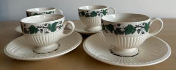 4 brede kop en schotels WEDGWOOD STRATFORD England beschikbaar voor biedingen