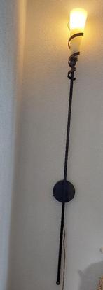 Te koop wandlamp, Huis en Inrichting, Lampen | Wandlampen, Ophalen, Zo goed als nieuw, Metaal