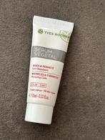 Yves Rocher serum vegetal wrinkles & firmness plumping care, Ophalen of Verzenden, Nieuw, Gehele gezicht, Verzorging