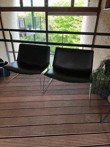 Fauteuils zwart leder beschikbaar voor biedingen