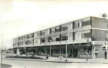 (388-021-007) Alblasserdam Winkelcentrum beschikbaar voor biedingen