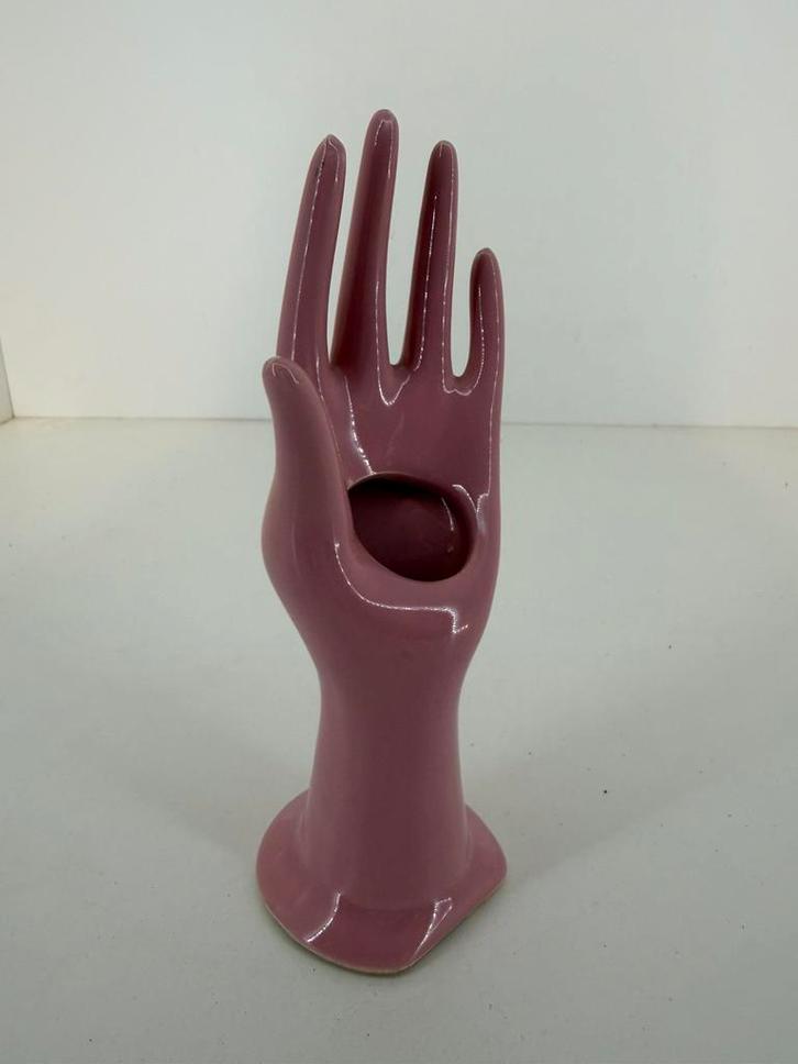 Keramieken hand – kaarsenhouder (20 cm), Huis en Inrichting, Woonaccessoires | Kandelaars en Kaarsen, Zo goed als nieuw, Minder dan 25 cm