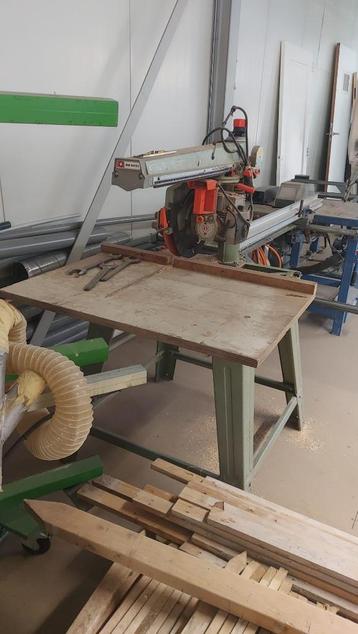 Afkortzaag DeWalt DW8001 beschikbaar voor biedingen