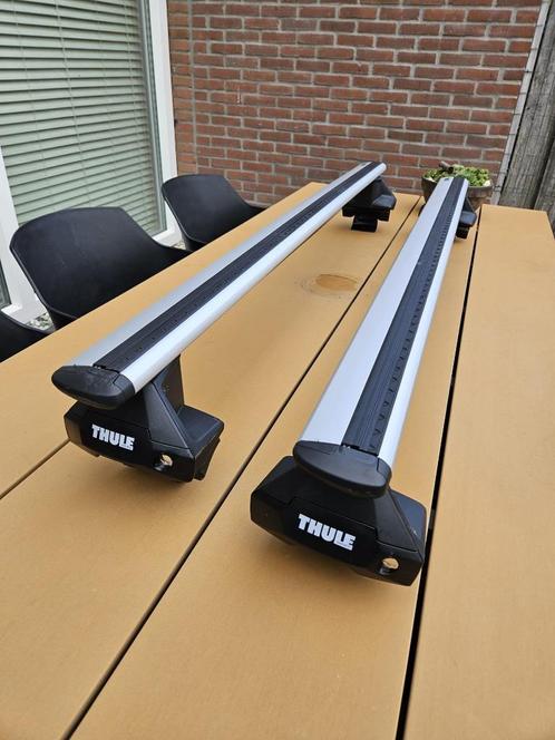Thule wingbar Evo 127 cm & Thule Evo Clamp Voetenset, Auto diversen, Dakdragers, Zo goed als nieuw, Ophalen of Verzenden
