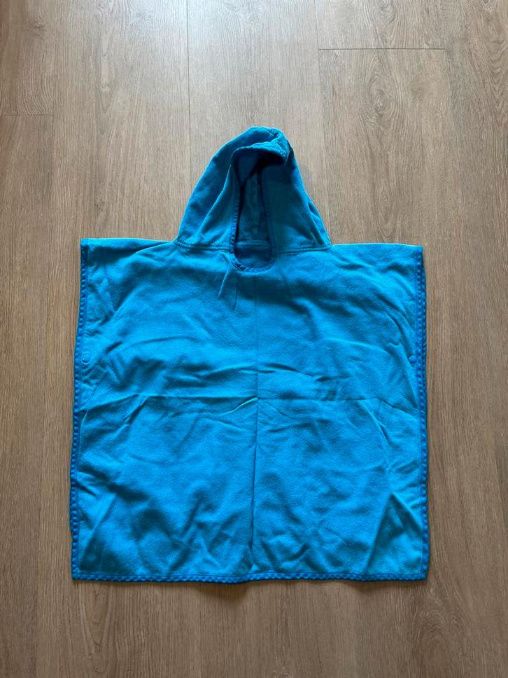 Badcape jongen blauw  zgan, Kinderen en Baby's, Badjes en Verzorging, Zo goed als nieuw, Overige typen, Ophalen of Verzenden
