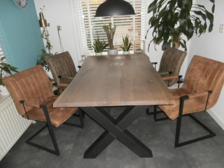eiken stamboomtafel en stoelen, Huis en Inrichting, Complete eetkamers, Gebruikt, 4 tot 6 stoelen, Ophalen