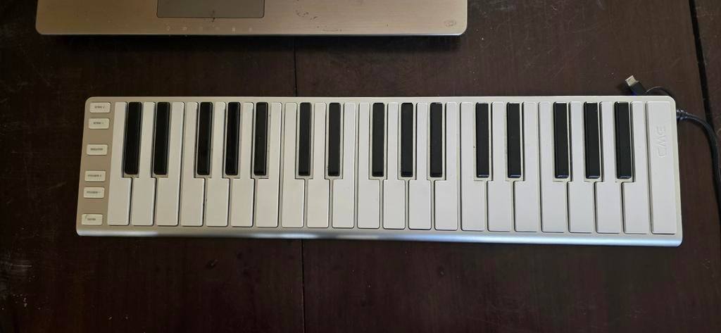 Cme xkey air 37 Bluetooth plus opberghoes, Ophalen, Zo goed als nieuw, Overige aantallen, Overige merken