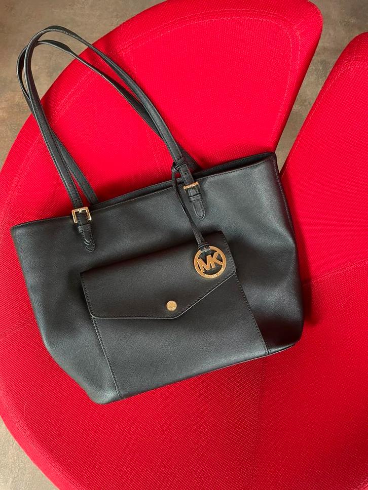 ~.~ Michael Kors Jet Set leren Schoudertas ~.~, Sieraden, Tassen en Uiterlijk, Tassen | Schoudertassen, Zo goed als nieuw, Zwart