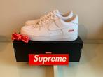 Nike Air Force 1 x Supreme “ White “ Maat 43, Kleding | Heren, Schoenen, Wit, Nike, Nieuw, Ophalen of Verzenden