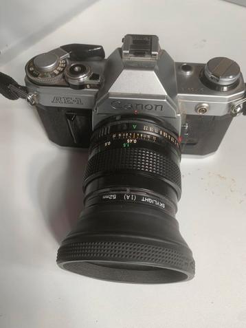 Analoge foto uitrusting. beschikbaar voor biedingen