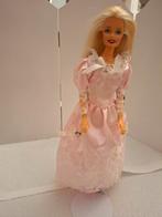 Barbie kleertjes rose jurkje + schoentjes. Nr 3  🩷, Ophalen of Verzenden, Zo goed als nieuw, Kleertjes