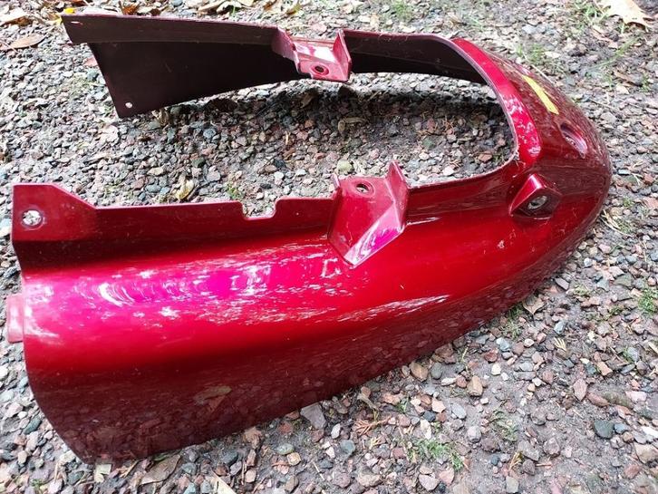 Honda XL1000V Varadero achterste kuipdeel XLV 1000 rood met., Motoren, Onderdelen | Honda, Gebruikt, Verzenden