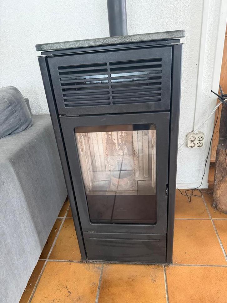 Pelletkachel Edilkamin Slide 7kw met speksteen, Huis en Inrichting, Kachels, Gebruikt, Vrijstaand, Pelletkachel, Overige brandstoffen