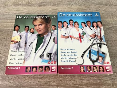 Dvd's De Co-Assistent - Seizoen 1 en 2, Cd's en Dvd's, Dvd's | Tv en Series, Drama, Vanaf 12 jaar, Ophalen of Verzenden