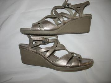 Ecco Zilverbrons Kleur Leren Sandalen Niet op Gelopen beschikbaar voor biedingen