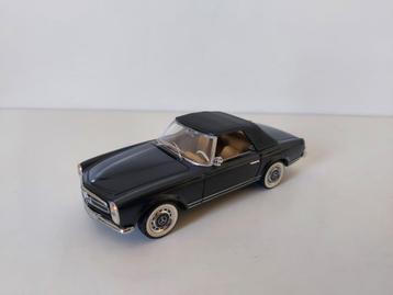Minichamps 032242 Mercedes-Benz 230 SL closed top zwart beschikbaar voor biedingen