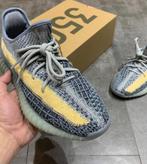 Yeezy Boost 350 Ash Blue | Maat 40, Kleding | Heren, Schoenen, Ophalen of Verzenden, Nieuw