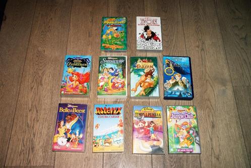 Te koop: 4 Videobanden o.a. Op vakantie met Timon en Pumbaa, Cd's en Dvd's, VHS | Kinderen en Jeugd, Zo goed als nieuw, Tekenfilms en Animatie