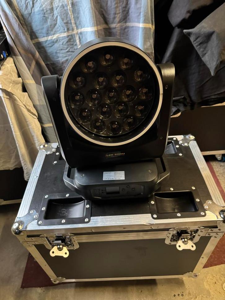 2x Movinghead RGBW 380W focus LED met Flightcase - Nieuw!, Muziek en Instrumenten, Licht en Laser, Nieuw, Licht, Geluidgestuurd