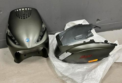 Piaggio Zip voorkap + achterkap NIEUW & ORIGINEEL MAT GROEN, Motoren, Tuning en Styling, Ophalen of Verzenden
