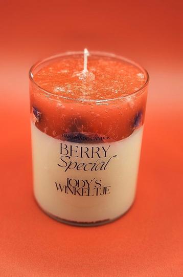 Geurkaars Berry Special beschikbaar voor biedingen