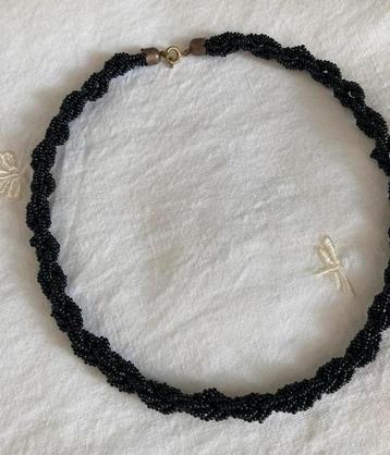 Zwart Klassiek Collier /Prachtige Ketting, Vintage Jewellery beschikbaar voor biedingen