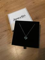 Zilveren ketting met hartje – van Juwelia, Ophalen of Verzenden, Zo goed als nieuw