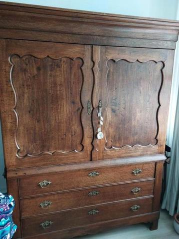 Kabinet kast in Meppel beschikbaar voor biedingen