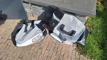 Bwm r1250gsa binnen tassen beschikbaar voor biedingen