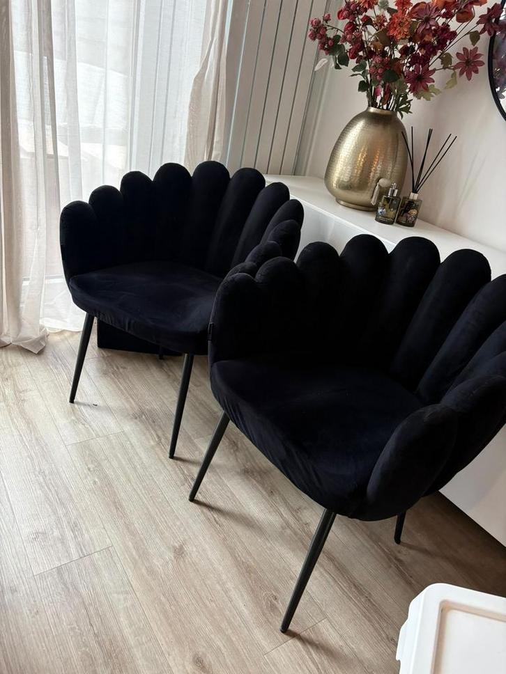 2 x eetkamer stoel ; schelp model, Huis en Inrichting, Stoelen, Zo goed als nieuw, Twee, Zwart, Ophalen