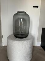 Prachtige smokey grey vaas 'Vase The World', Huis en Inrichting, Woonaccessoires | Vazen, Ophalen, Zwart, Nieuw, Glas
