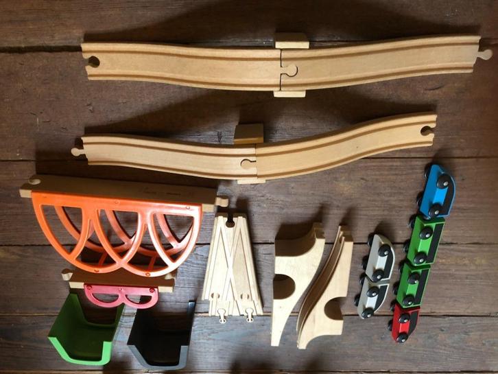 houten treinbaan uitbreiding, Kinderen en Baby's, Speelgoed | Houten speelgoed, Zo goed als nieuw, Duw- of Trekspeelgoed, Ophalen of Verzenden
