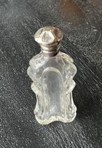 Antiek PARFUMFLESJE met zilveren dop, Verzenden, Zilver
