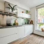 RECHTE KEUKEN MET KASTENWAND + APPARATUUR, Huis en Inrichting, Ophalen, Wit, Graniet of Steen, Dubbelwandige keuken