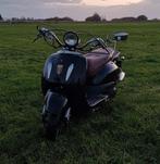 Scooter Grande Retro Geel kenteken, Fietsen en Brommers, Scooters | Overige merken, Ophalen, Zo goed als nieuw, Benzine, 50 cc