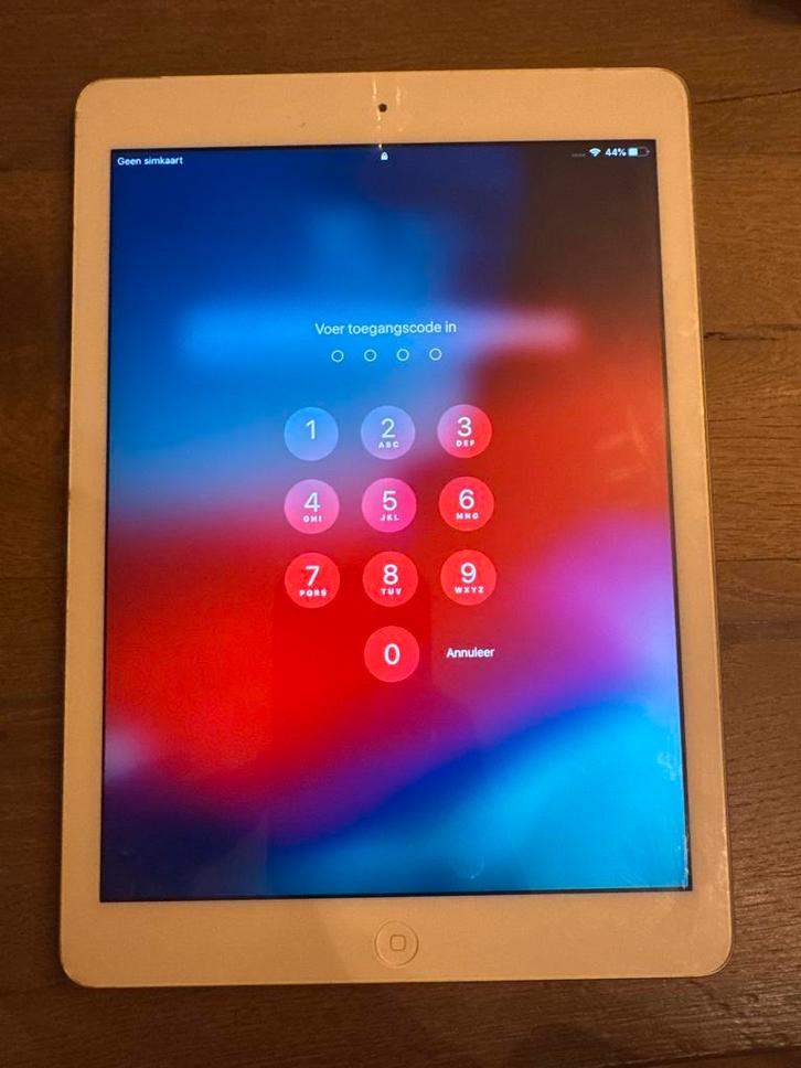iPad Air (1e generatie) – Wi-Fi + Cellular, Computers en Software, Apple iPads, Gebruikt, Apple iPad, Wi-Fi, 9 inch, 16 GB, Wit