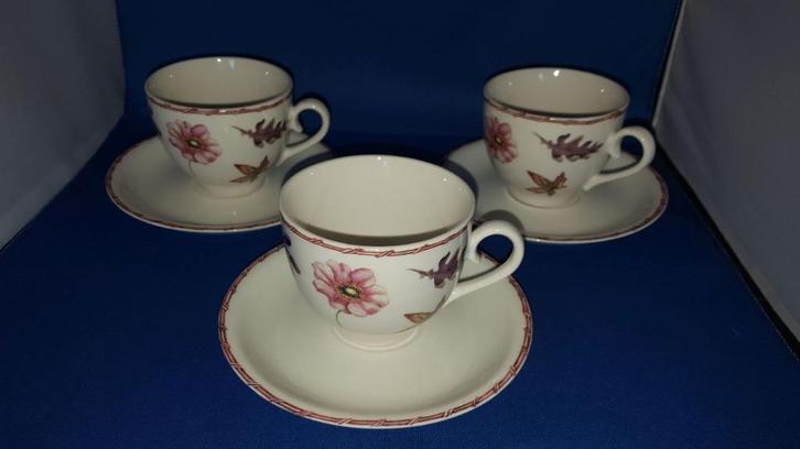 Janneke Brinkman Seasons, 3x kop en schotel, gaaf. 3A20, Huis en Inrichting, Keuken | Servies, Gebruikt, Kop(pen) en/of Schotel(s)