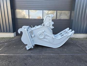 okada vergruizer cw55s beschikbaar voor biedingen