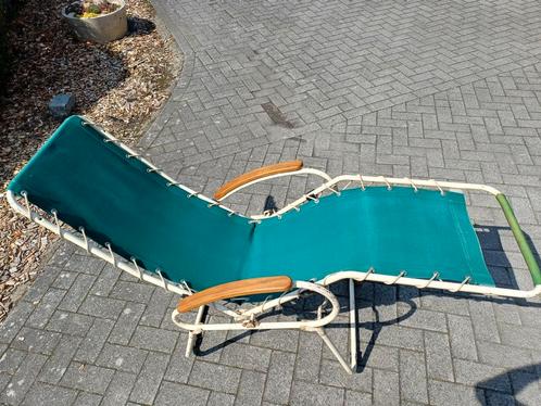 Vintage ligstoel jaren 60, Tuin en Terras, Ligbedden, Gebruikt, Metaal, Inklapbaar, Ophalen