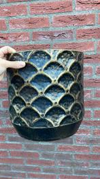 Bloempot d28, Tuin en Terras, Bloempotten, Rond, Binnen, Zo goed als nieuw, Aardewerk