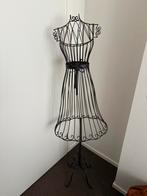 Brocante dames paspop, Ophalen