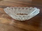 Kristallen schaal met decoratief patroon, Antiek en Kunst, Antiek | Glas en Kristal, Ophalen of Verzenden