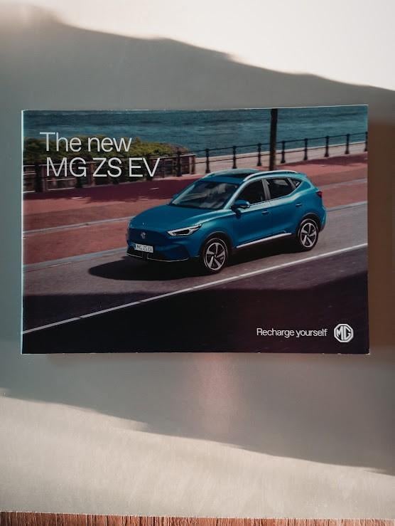MG The New MG ZS EV 2021 36 pag. Engels, Boeken, Verzenden, Zo goed als nieuw, Overige merken