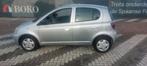 Toyota Yaris 1.3 16V 5DR 2000 Grijs, Voorwielaandrijving, 1299 cc, Stof, 31 €/maand