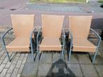 Drie balkon-, terras- of tuinstoelen kunststof aluminium, Tuin en Terras, Kunststof, Gebruikt, Stapelbaar, Ophalen