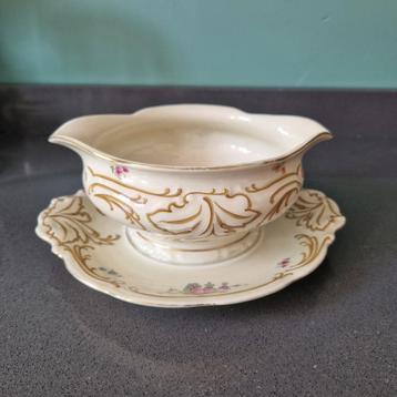 Antieke KPM Royal Ivory Sauskom beschikbaar voor biedingen